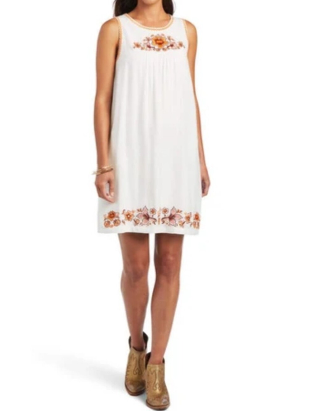 Ariat Woman's Valley Dress (Style 10040642) in Blanc De Blanc Size Small